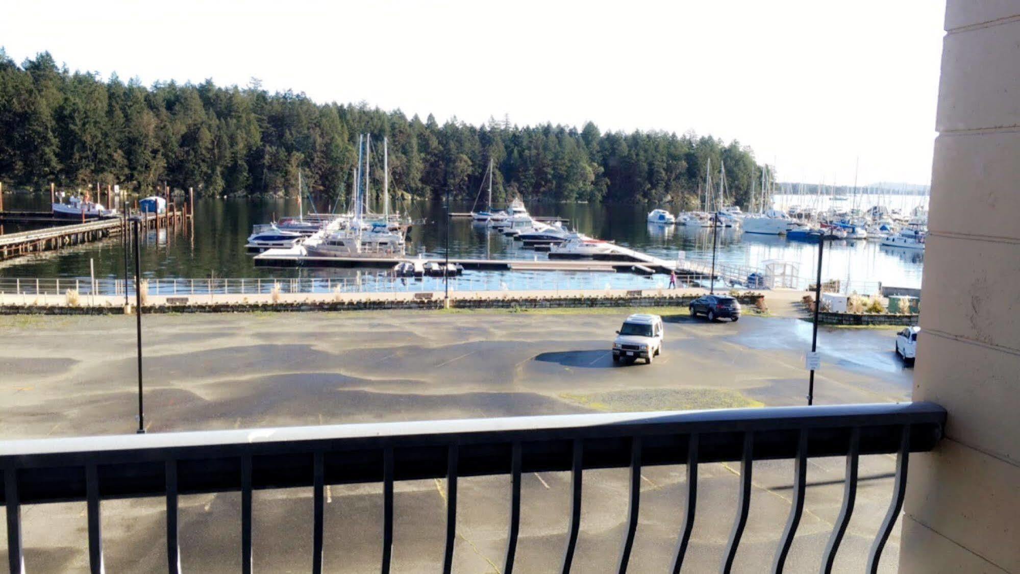 The Waterfront Suites And Marina Nanaimo Zewnętrze zdjęcie